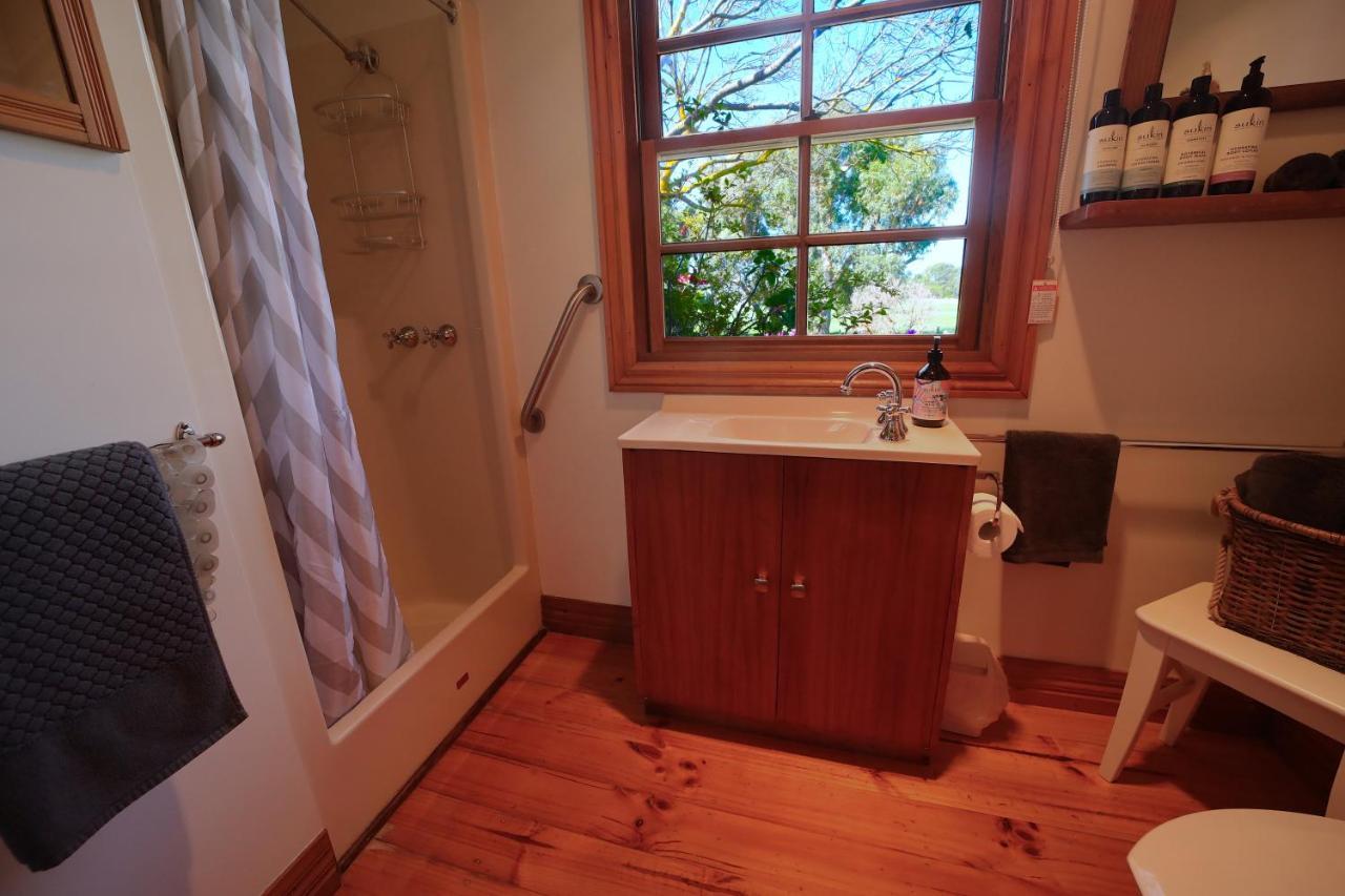 Cherry Plum Cottages Port Fairy Exterior photo